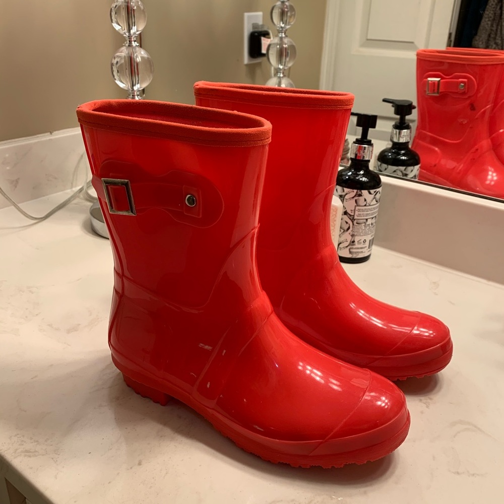 Rain boots
